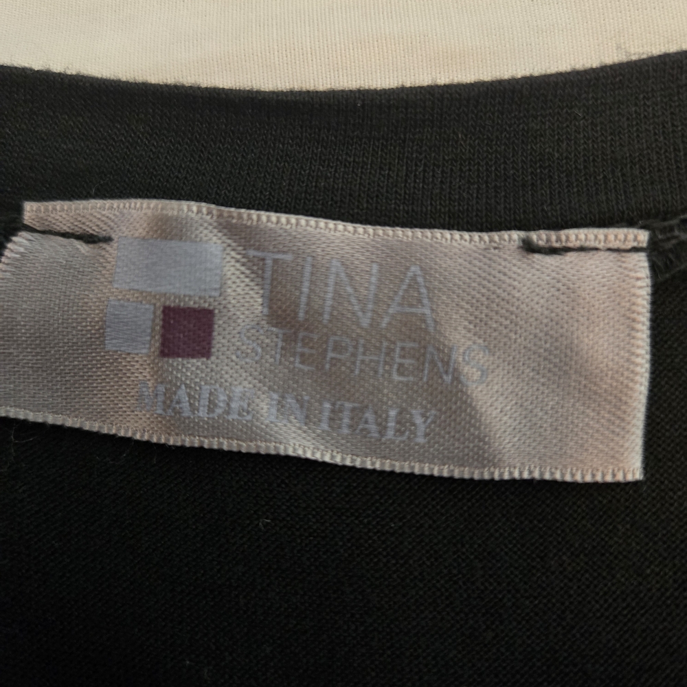 Tina Stephens Elegant Black V-Neck Short Sleeve Top - Picture 2 of 6